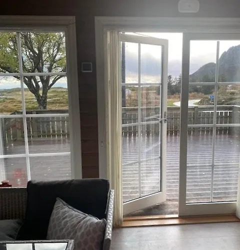 Lofoten's Panoramic Views Holiday home