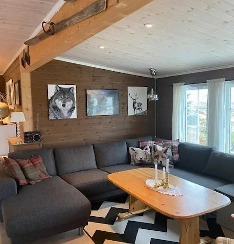 Ferienhaus Lofoten's Panoramic Views